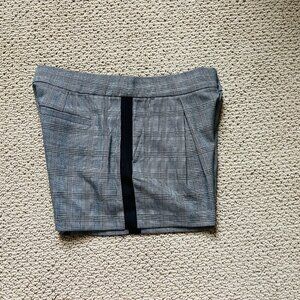 Joie Blk/White Shorts